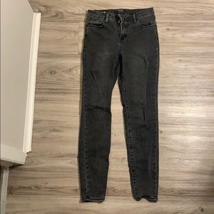 Earnest sewn skinny 27
